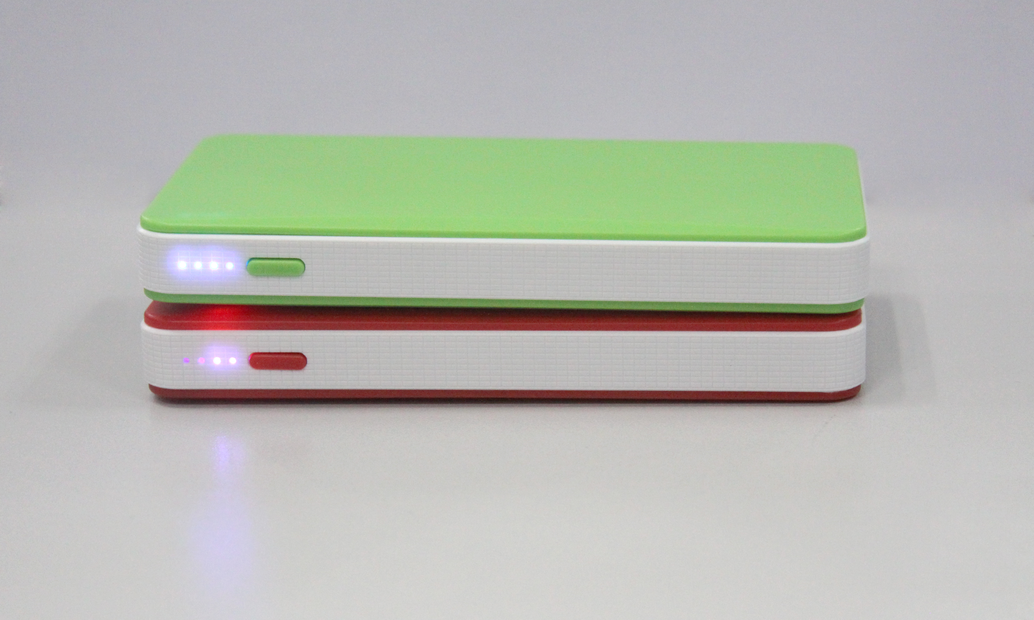 A7汽車應(yīng)急啟動電源電量指數(shù)燈