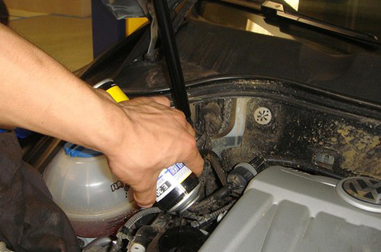 學會這些汽車保養小技巧還去什么4S店